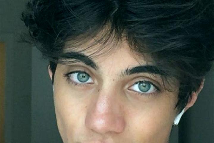Addison, 23, a chestnut blue-eyed caucasian companion based in Capitol Hill. Offering Overnight, A-Level, Travel Companion, Prostate Massage. Available for i...