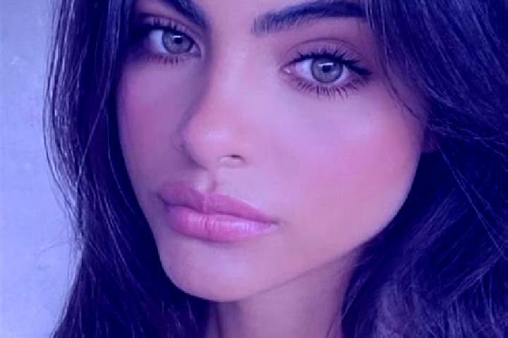 Addison, 23, a chestnut hazel-eyed middle eastern companion based in Ninnekah. Offering Roleplay, Overnight, Dinner Date, Striptease. Available for incall an...