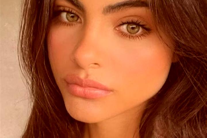 Addison, 23, a dark blonde brown-eyed indian companion based in Fujisaki. Offering Prostate Massage, Travel Companion, Girlfriend Experience. Available for i...