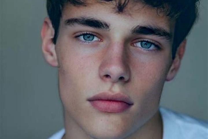 Addison, 23, a red brown-eyed caucasian companion based in Donji Kokoti. Offering Couples, Overnight, Tantra, 69, Massage. Available for incall and outcall, ...