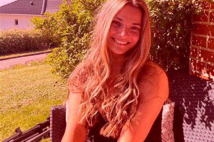 Addison, 23 — Escort in Neder Holluf, Denmark