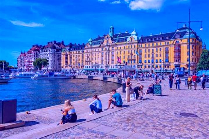 Addison, 23 — Escort in Sunnansjoe, Sweden