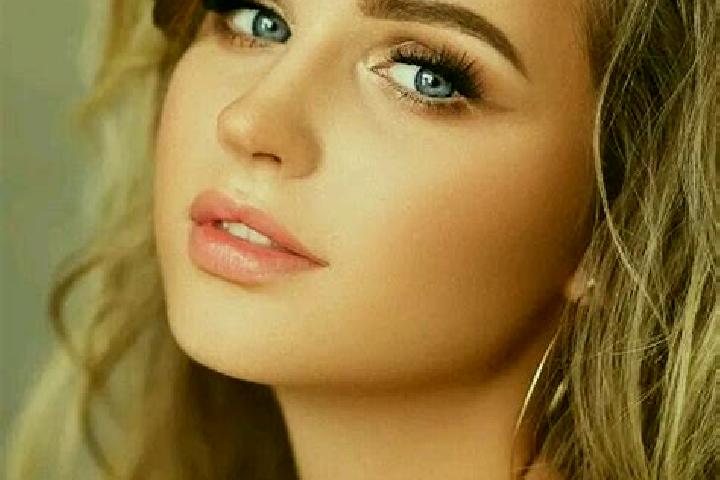 Addison, 24, a dark blonde blue-eyed mediterranean companion based in High Easter. Offering Striptease, Couples, A-Level. Available for incall and outcall, o...