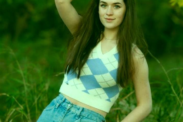 Addison, 24 — Escort in Allenton, United States