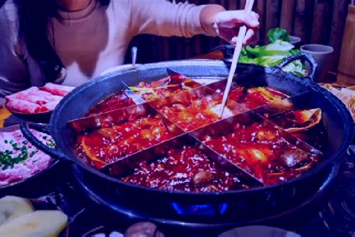 Addison, 24 — Escort in Huguo, China