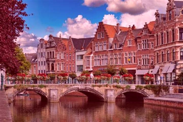 Addison, 24 — Escort in Lier, Belgium
