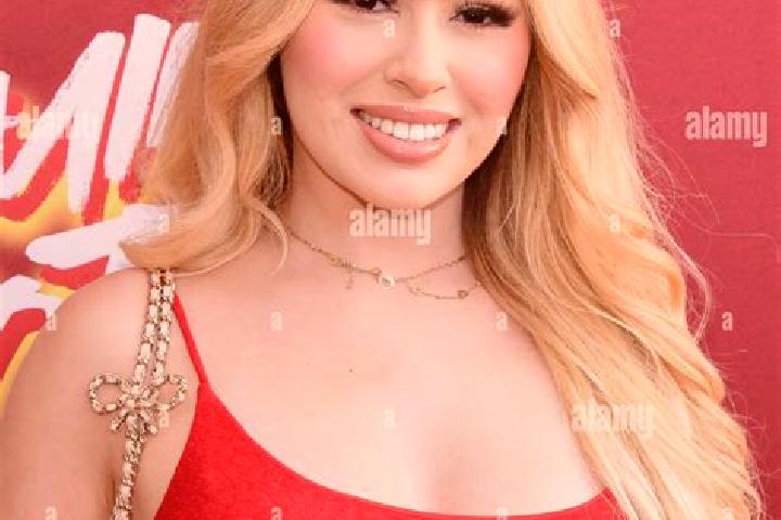 Addison, 24 — Escort in Searchlight, United States