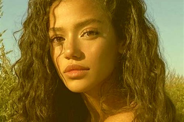 Addison, 25, a black brown-eyed latina companion based in Callala Beach. Offering Deep French Kissing, Erotic Massage, Overnight. Available for incall and ou...