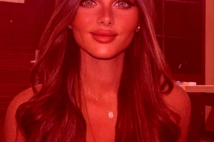 Addison, 26, a brunette dark-eyed latina companion based in Donville-les-Bains. Offering OWO, Couples, CIM, Party Girl, Travel Companion. Available for incal...
