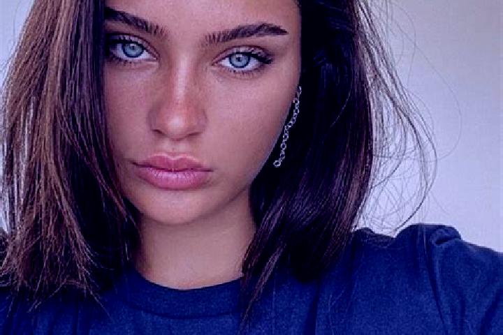 Addison, 26, a brunette dark-eyed slavic companion based in Codolet. Offering GFE, Striptease, CIM. Available for incall and outcall, overnight bookings avai...