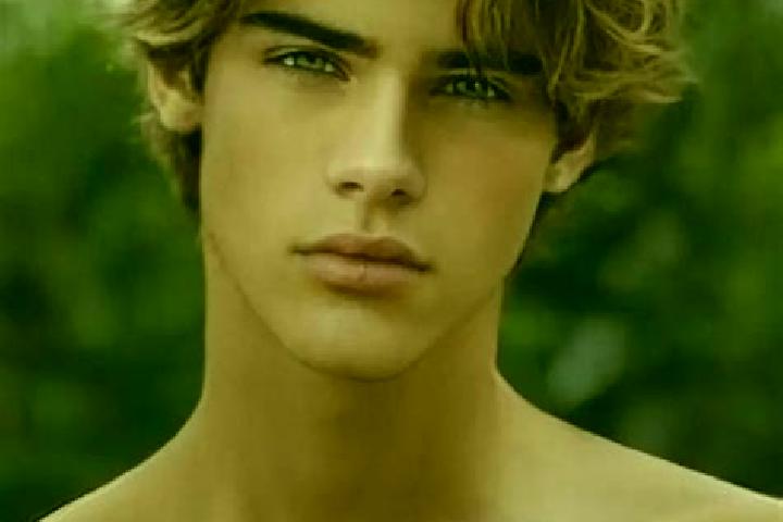 Addison, 26, a dark blonde brown-eyed caucasian companion based in San Nazzaro. Offering Striptease, Deep French Kissing, BDSM. Available for incall and outc...