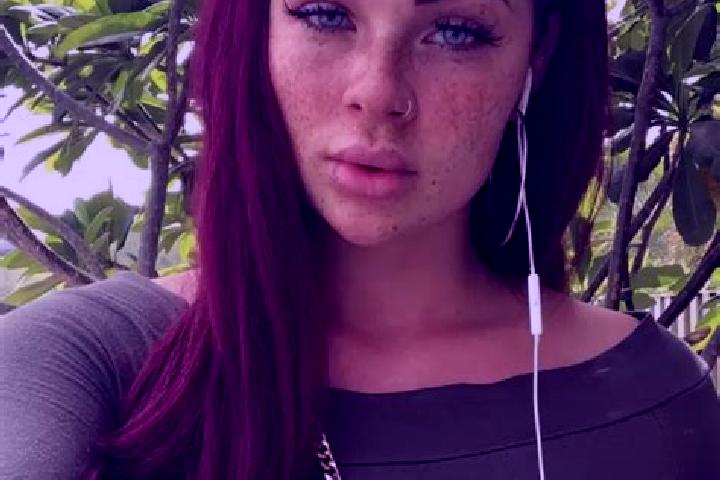 Addison, 26, a red amber-eyed mixed companion based in Ivanovice na Hane. Offering GFE, Couples, Striptease, Travel Companion. Available for incall and outca...