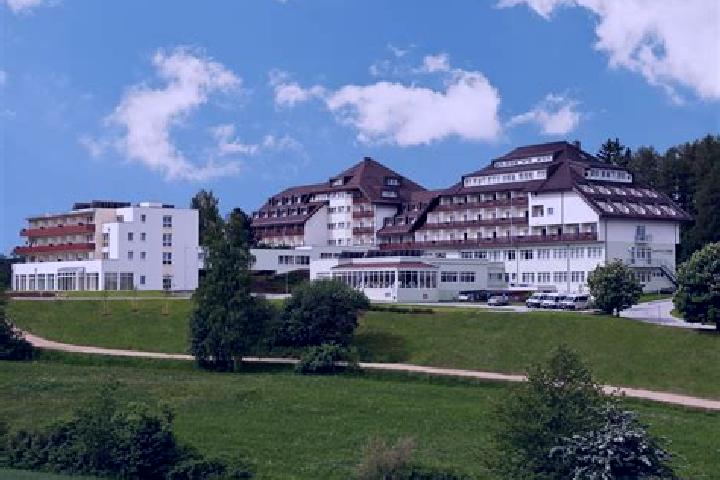 Addison, 26 — Escort in Aflenz Kurort, Austria
