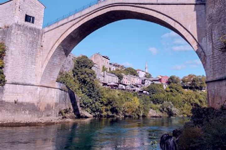 Addison, 26 — Escort in Gornje Mostre, Bosnia and Herzegovina