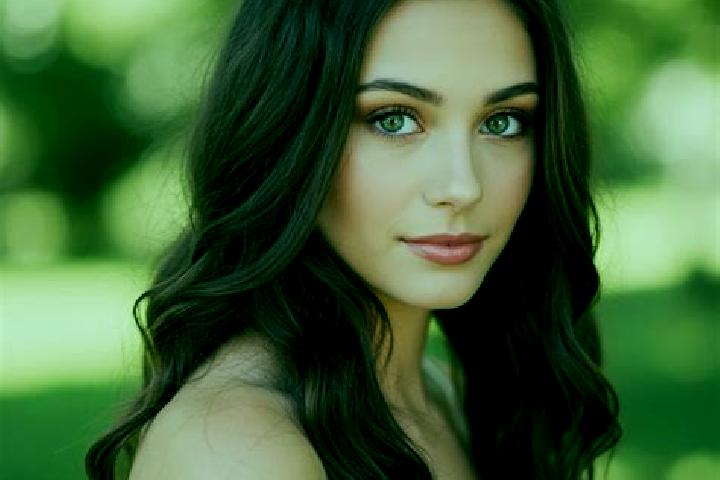 Addison, 27, a brunette hazel-eyed caucasian companion based in Recquignies. Offering Overnight, CIM, Party Girl, Girlfriend Experience. Available for incall...