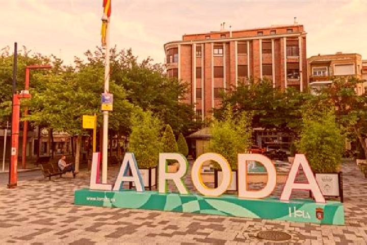 Addison, 27 — Escort in La Roda, Spain