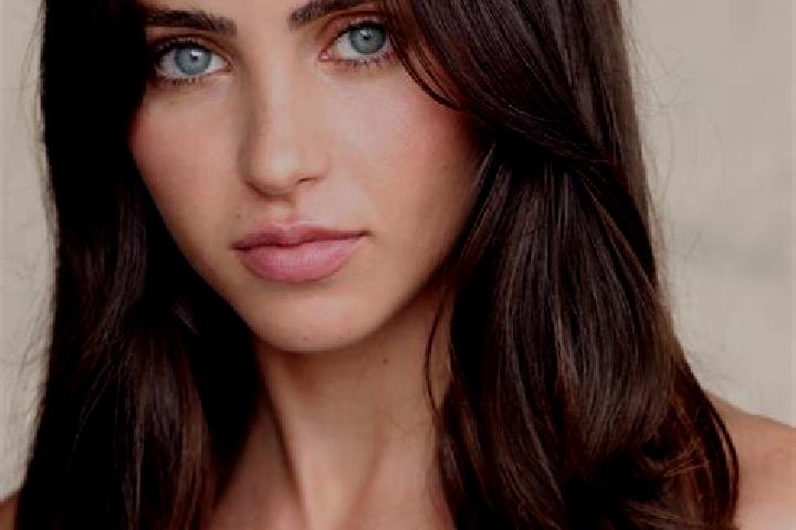 Addison, 28, a auburn brown-eyed european companion based in Yebouakro. Offering GFE, Fetish, Duos, Overnight. Available for incall and outcall, day and even...