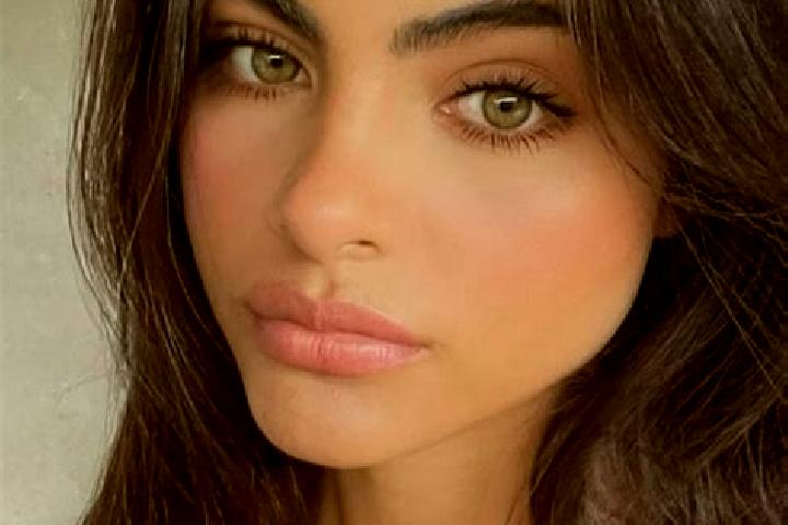 Addison, 28, a blonde dark-eyed indian companion based in Danyang. Offering Roleplay, Girlfriend Experience, Dinner Date, Tantra. Available for incall and ou...
