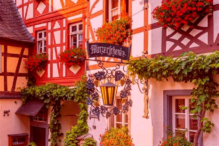 Addison, 28 — Escort in Muschenbach, Germany