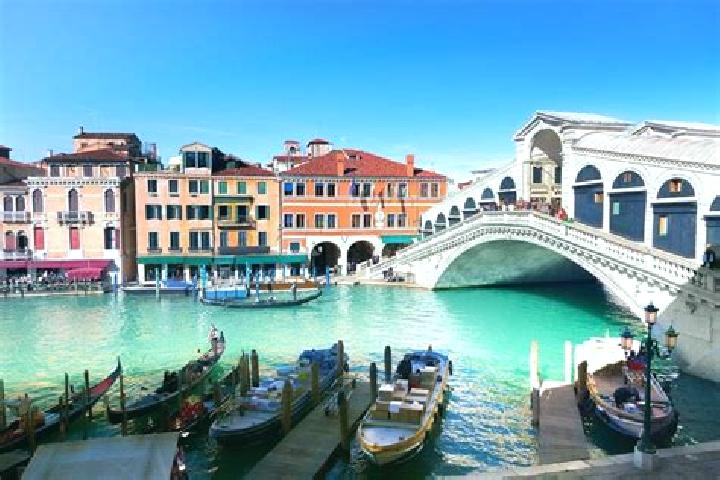 Addison, 28 — Escort in San Polo, Italy