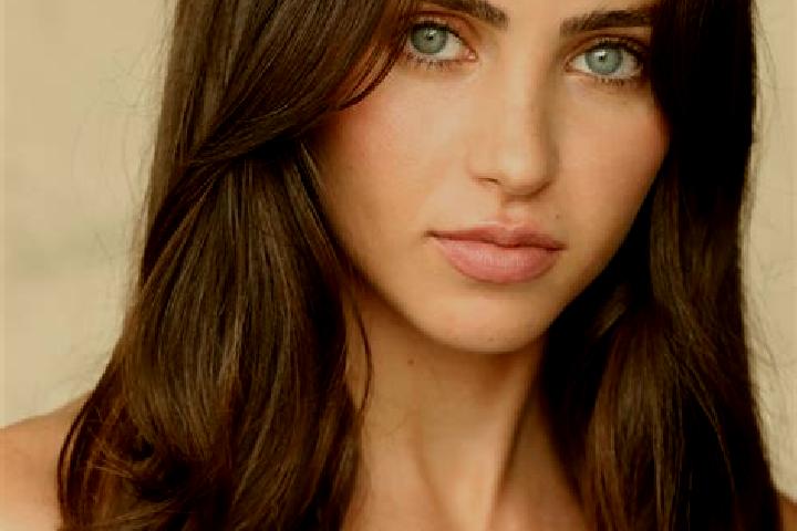Addison, 29, a auburn brown-eyed mixed companion based in Proletar. Offering 69, Overnight, BDSM. Available for incall and outcall, day and evening dates.