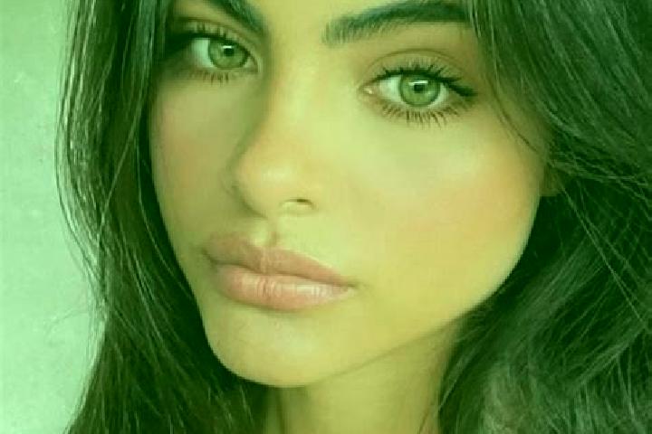 Addison, 29, a brunette green-eyed caucasian companion based in Loreauville. Offering Dinner Date, Massage, Girlfriend Experience. Available for incall and o...