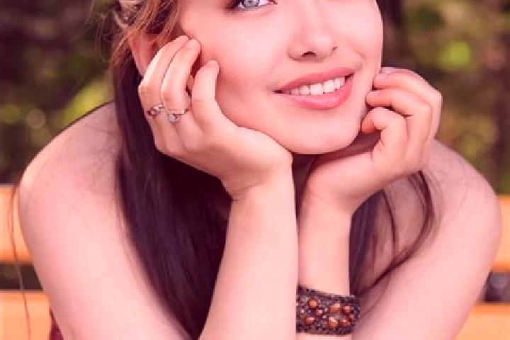 Addison, 29, a red blue-eyed asian companion based in Maribo. Offering GFE, CIM, Tantra, Duos. Available for incall and outcall, overnight bookings available.