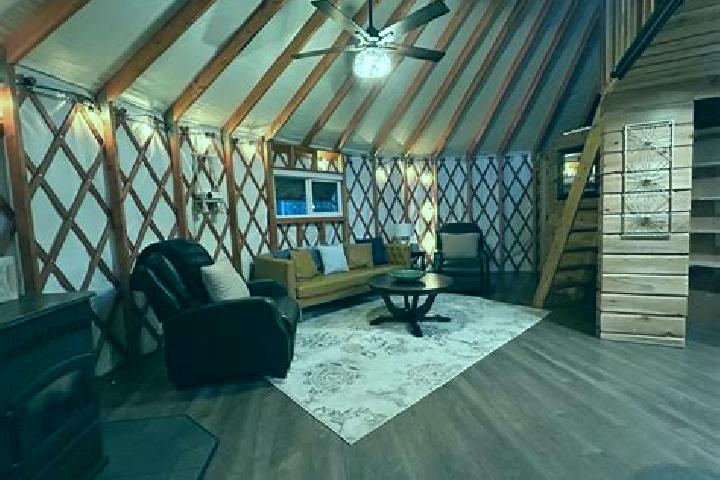 Addison, 29 — Escort in Elin-Yurt, Russia