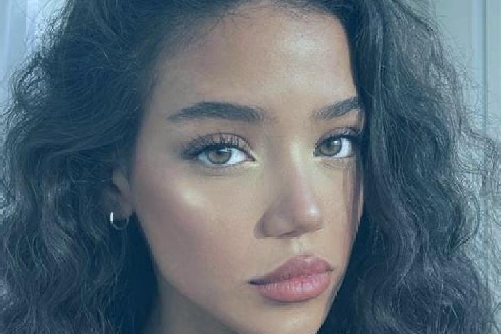 Addison, 30, a black brown-eyed mediterranean companion based in Dorolt. Offering CIM, GFE, Party Girl. Available for incall and outcall, day and evening dates.