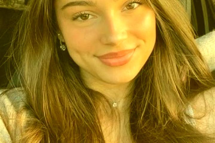 Addison, 30, a brunette hazel-eyed european companion based in Stauchitz. Offering 69, Travel Companion, Girlfriend Experience. Available for incall and outc...