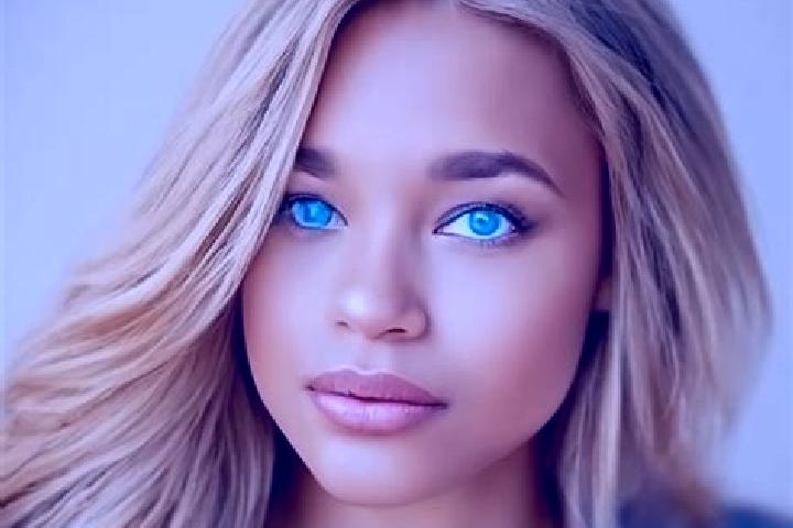 Addison, 30, a dark blonde blue-eyed latina companion based in Damsdorf. Offering CIM, 69. Available for incall and outcall, overnight bookings available.