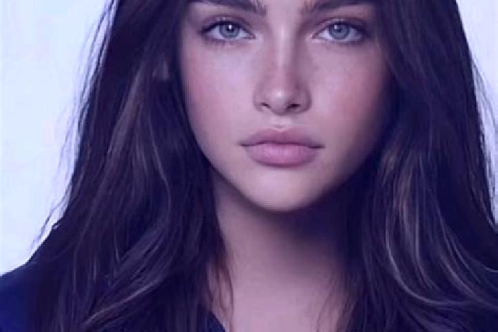 Addison, 31, a brunette blue-eyed caucasian companion based in Kuzumaki. Offering Tantra, Massage. Available for incall and outcall, day and evening dates.