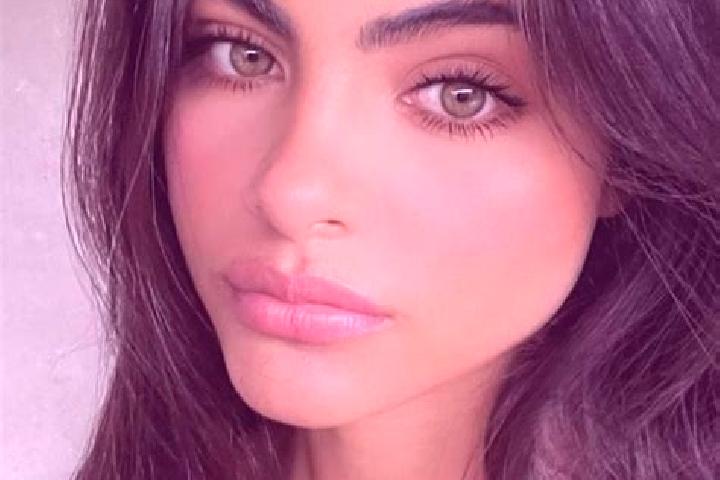 Addison, 31, a brunette green-eyed caucasian companion based in Moyotzingo. Offering GFE, CIM, A-Level, Dinner Date. Available for incall and outcall, day an...