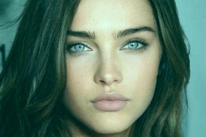 Addison, 31, a brunette grey-eyed caribbean companion based in Metzingen. Offering Tantra, OWO, BDSM, A-Level. Available for incall and outcall, overnight bo...