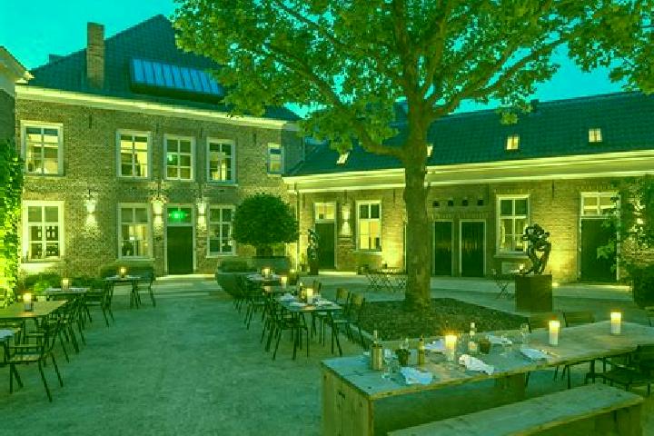 Addison, 31 — Escort in De Mortel, Netherlands