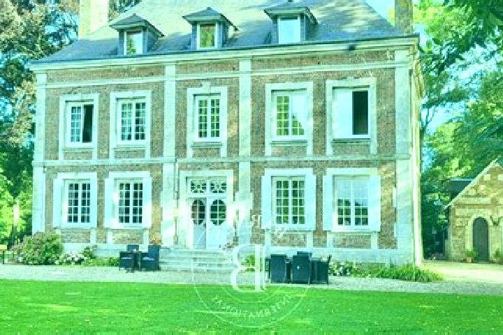 Addison, 31 — Escort in Igney, France
