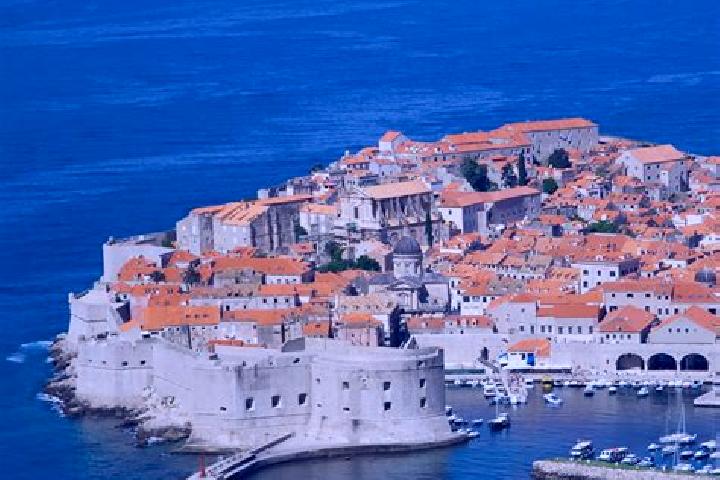 Addison, 31 — Escort in Selnik, Croatia