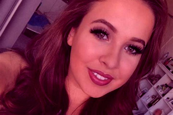 Addison, 32, a auburn amber-eyed european companion based in Olinda. Offering Striptease, Party Girl, OWO, BDSM. Available for incall and outcall, overnight ...