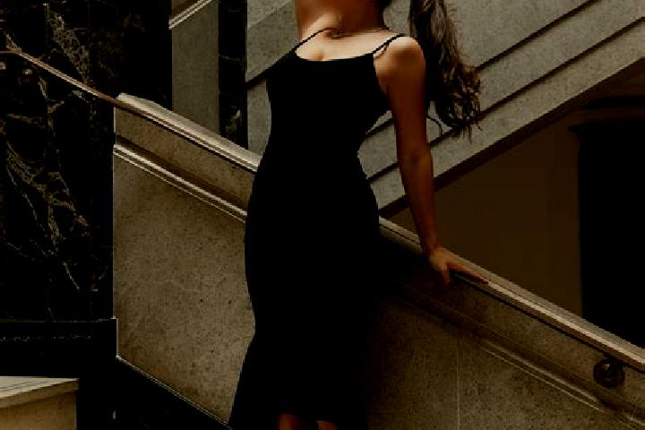 Addison, 32, a brunette grey-eyed latina companion based in Nueva Patria. Offering Striptease, GFE, Party Girl. Available for incall and outcall, overnight b...