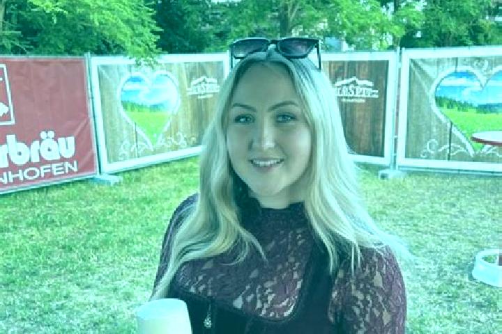 Addison, 32 — Escort in Ebersberg, Germany