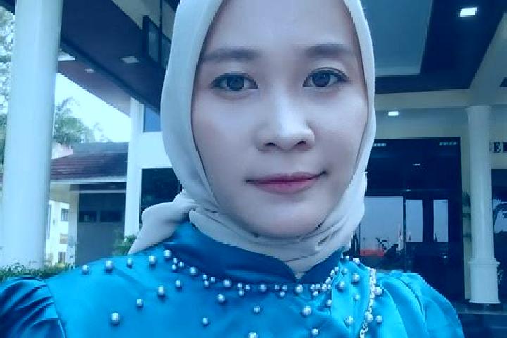 Addison, 32 — Escort in Gempolan Wetan, Indonesia