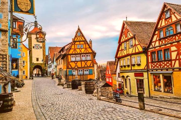 Addison, 32 — Escort in Gutenstetten, Germany