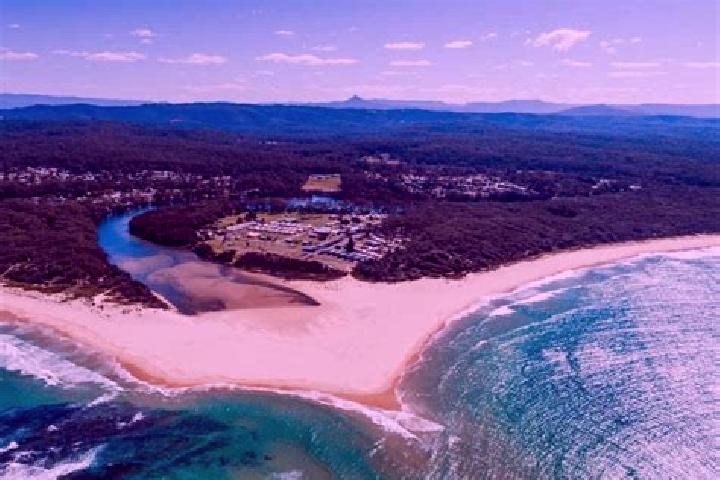 Addison, 32 — Escort in Lake Tabourie, Australia
