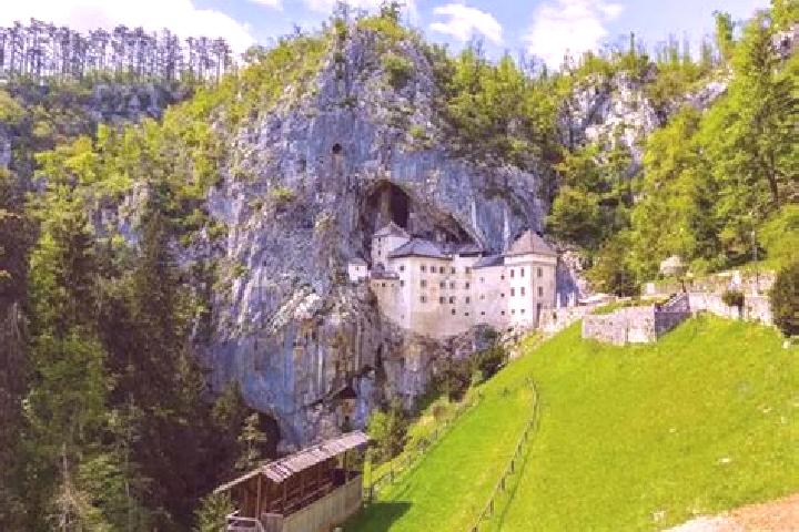 Addison, 32 — Escort in Postojna, Slovenia