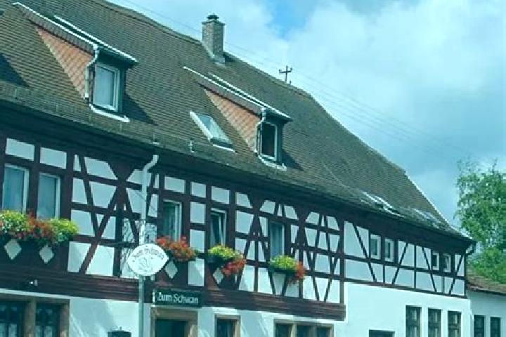 Addison, 32 — Escort in Trippstadt, Germany