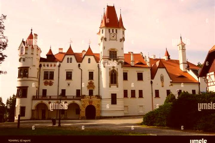 Addison, 32 — Escort in Zinkovy, Czech Republic