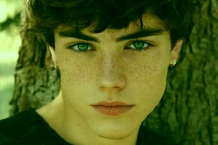 Addison, 33, a auburn hazel-eyed slavic companion based in San Roman de Cameros. Offering Roleplay, Duos, BDSM, Tantra. Available for incall and outcall, ove...