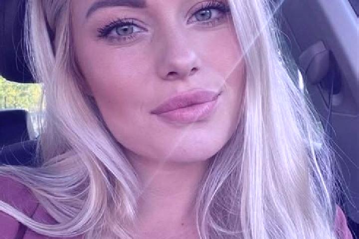 Addison, 33, a blonde hazel-eyed mixed companion based in Centerport. Offering Dinner Date, A-Level, Deep French Kissing, Travel Companion. Available for inc...