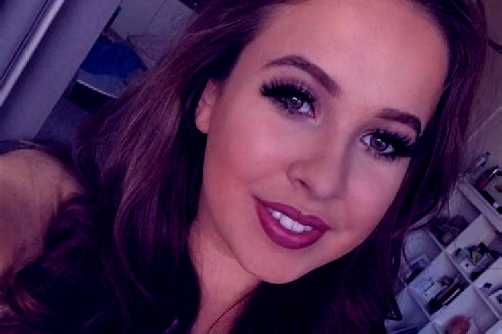 Addison, 33, a brunette green-eyed latina companion based in Rokytnice nad Rokytnou. Offering Overnight, Party Girl, Fetish, Dinner Date. Available for incal...