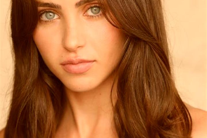 Addison, 33, a red brown-eyed indian companion based in Karangsadang. Offering GFE, OWO, Domination. Available for incall and outcall, day and evening dates.